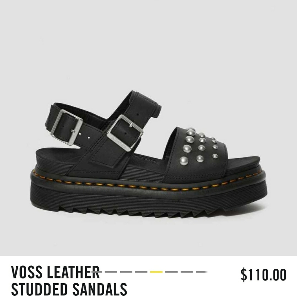 Im selling these pair of sandals one time used.